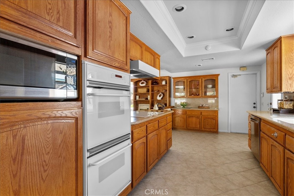 5553 Peacock Lane Riverside, CA 92505 - Photo 20 of 39