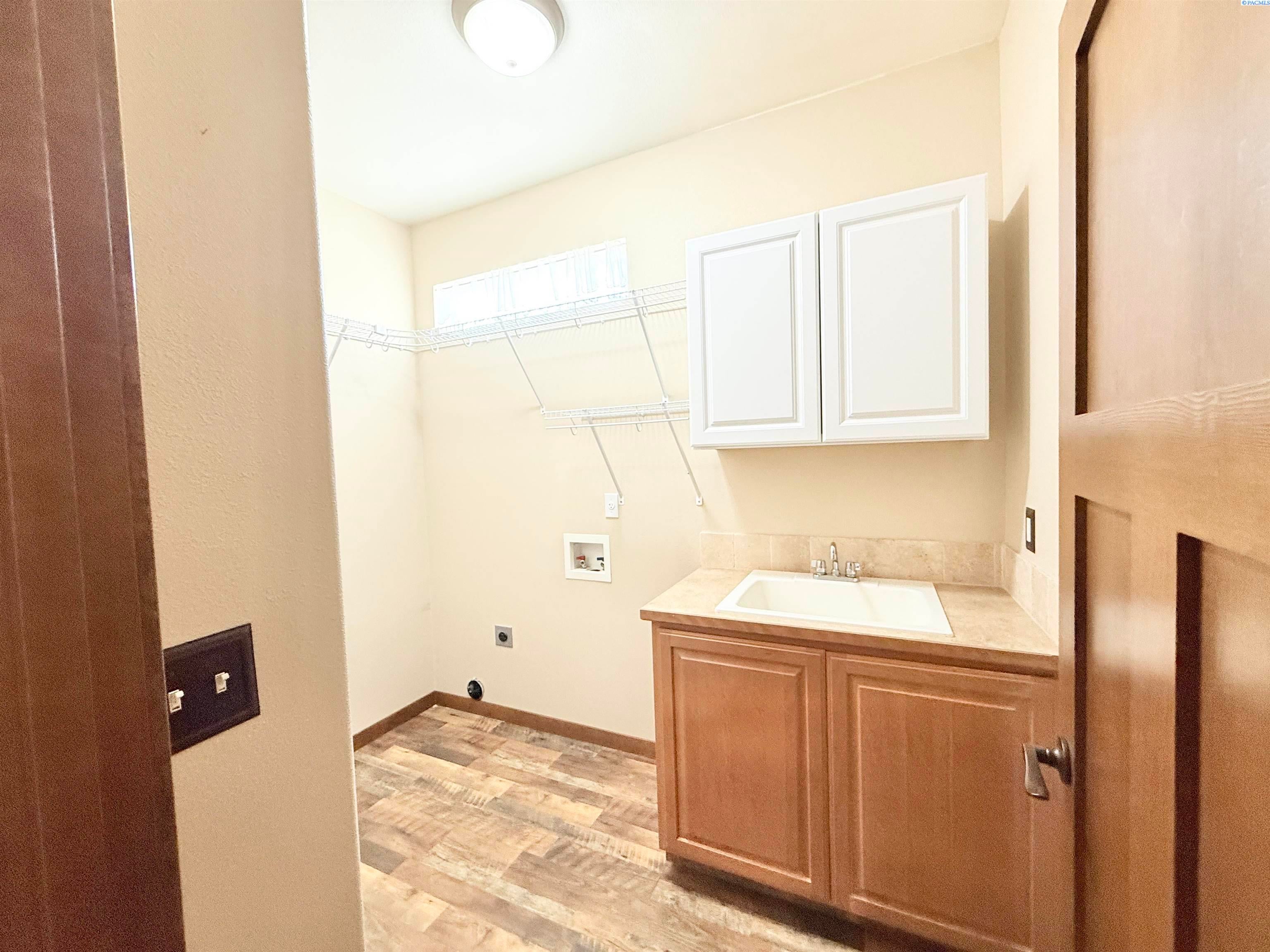 22505 South Clodfelter Road Kennewick, WA 99338 - Photo 31 of 42 Gallery Image 31