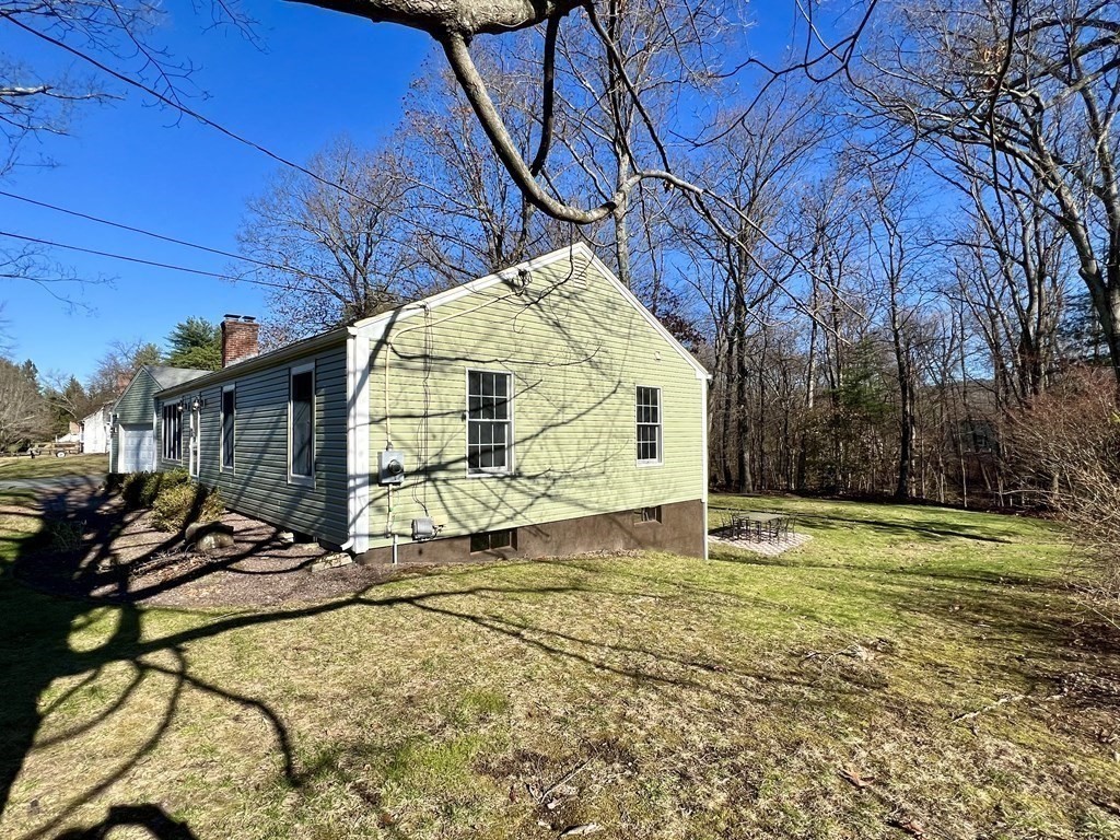 10 Meadow View Road Wilbraham, MA 01095 - Photo 8 of 40 Gallery Image 8