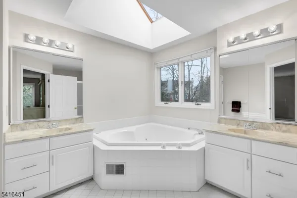 $1,399,000 | 1 Vanderveer Drive, Bernards, NJ 07920
