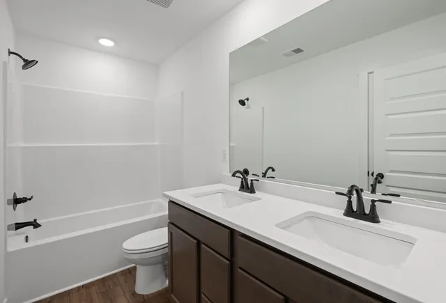 $544,850 | 96 Hidden Hive Way, Freeport, FL 32439