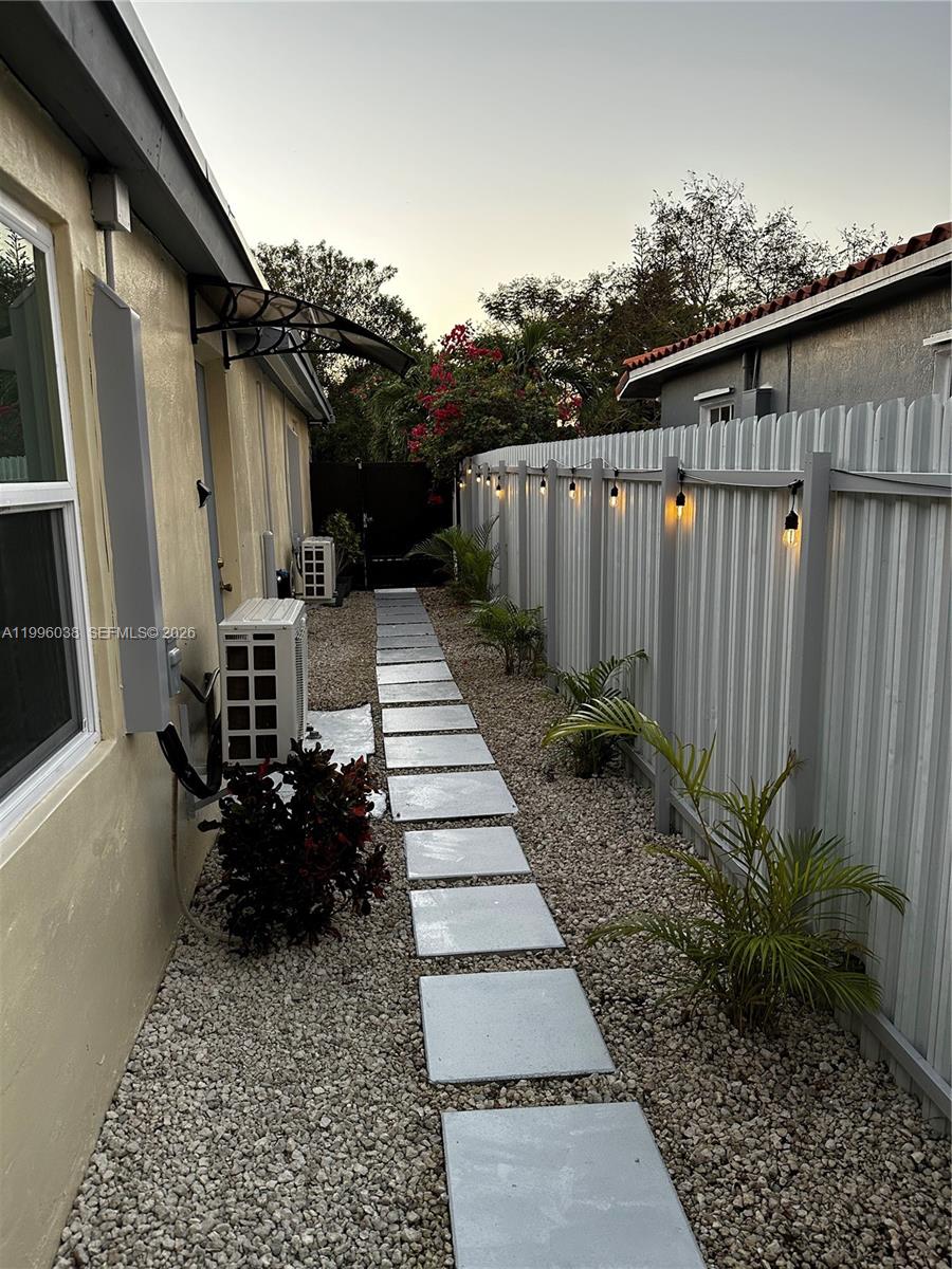 571 Southwest 71st Place, Unit 1 Miami, FL 33144 - Photo 13 of 13