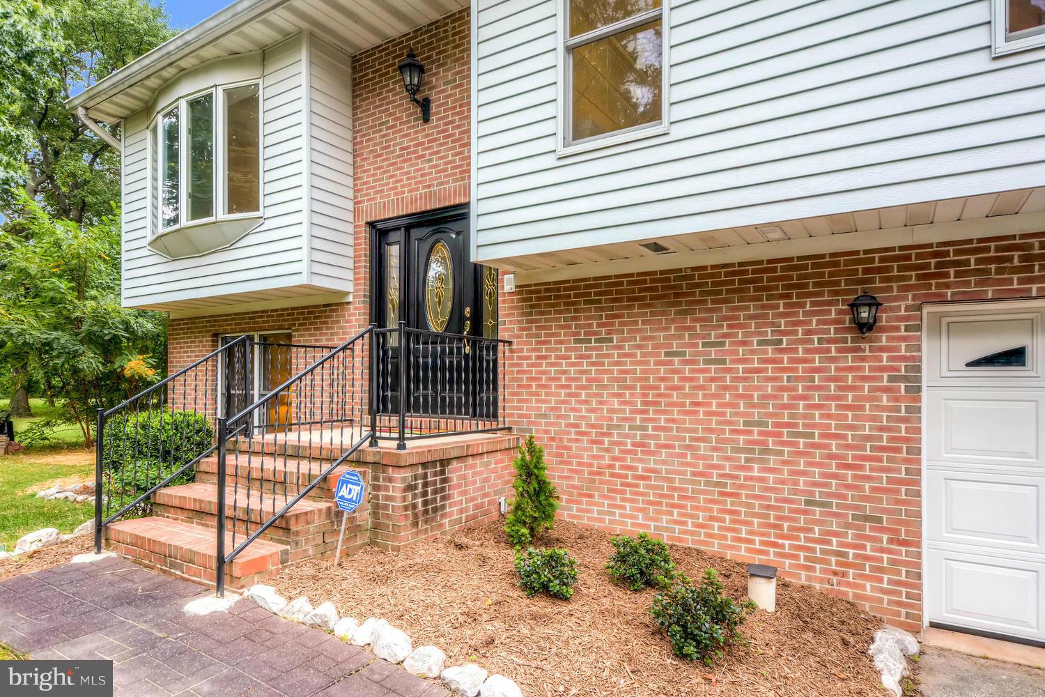 7301 East Battle Grove Road Baltimore, MD 21222 - Photo 6 of 30 Exterior (Front)