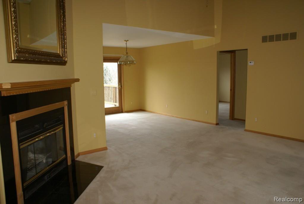 6813 Ormond Road Davisburg, MI 48350 - Photo 3 of 8
