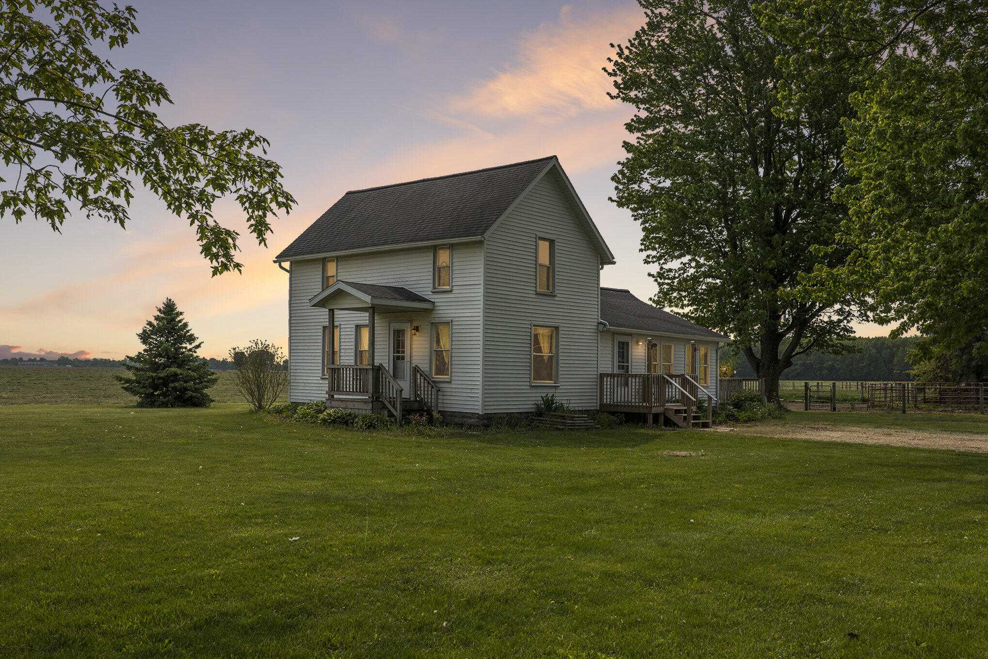 7463 Garfield Road Middleton, MI 48856 - Photo 1 of 27 001_garfield-34_-_twilight