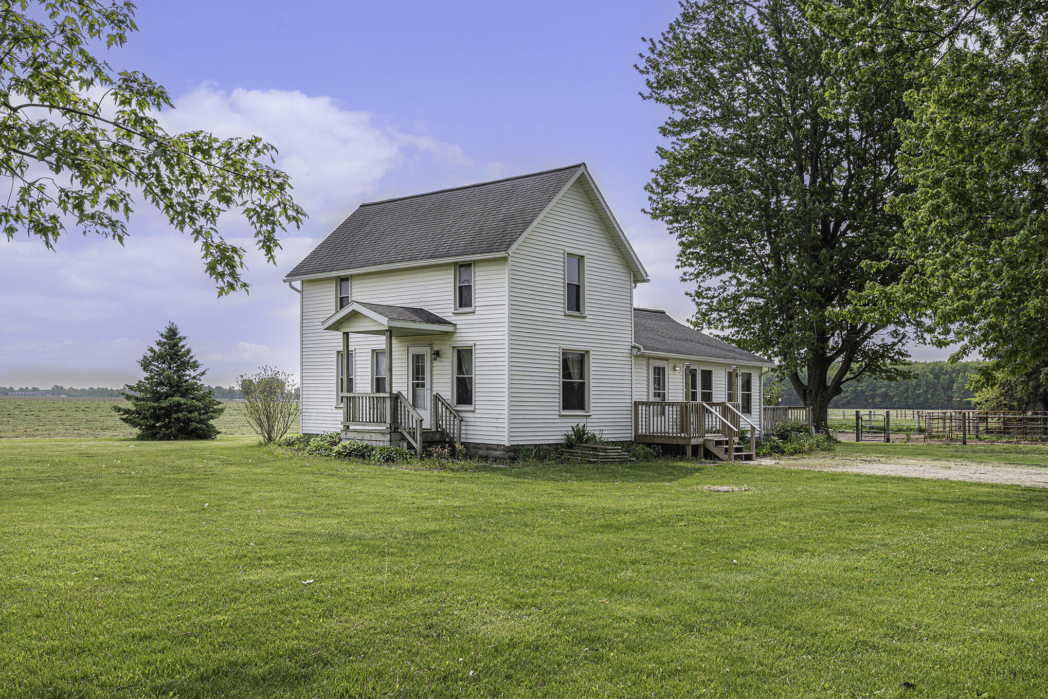 7463 Garfield Road Middleton, MI 48856 - Photo 2 of 27 002_garfield-34