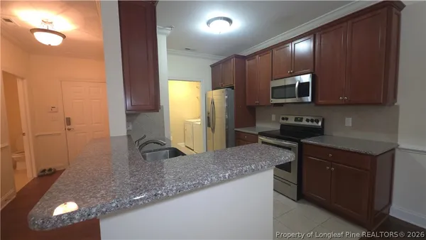 $1,575 | 321 Gallery Drive, Unit 202, Spring Lake, NC 28390