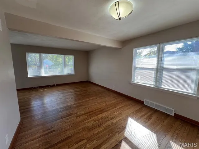 $1,695 | 1509 Collins Avenue, Richmond Heights, MO 63117