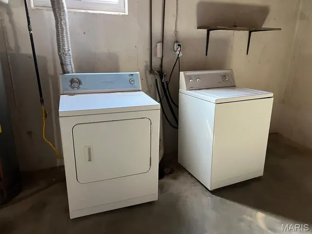 $1,695 | 1509 Collins Avenue, Richmond Heights, MO 63117