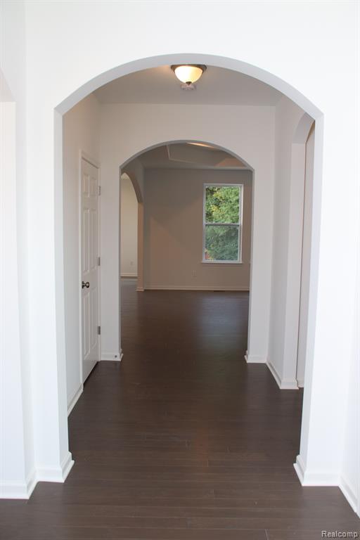 22649 Novi Road Novi, MI 48375 - Photo 7 of 66 Gallery Image 7