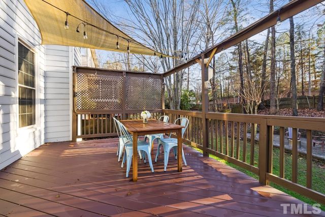 a outdoor view with a sitting space