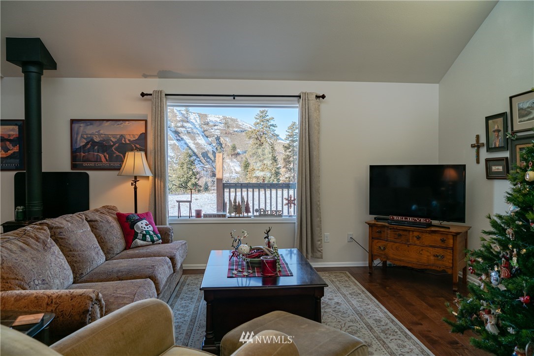 1 Murphy Road Methow, WA 98834 - Photo 5 of 38 Gallery Image 5