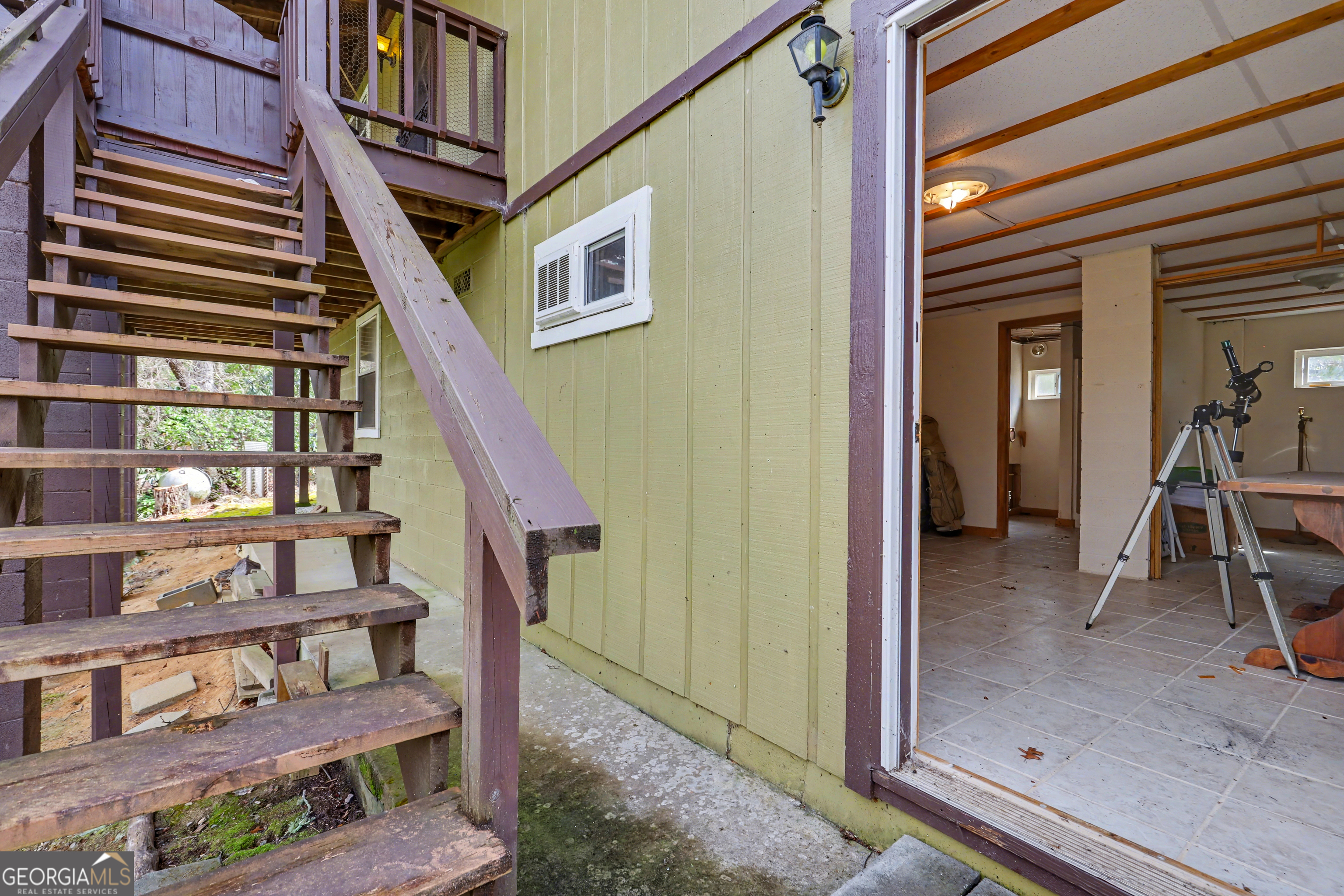 559 Maple Leaf Drive Dillard, GA 30537 - Photo 28 of 49 a view of an entryway with staircase
