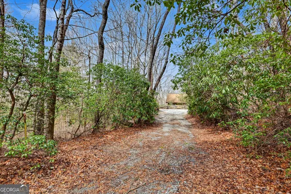 $525,000 | 559 Maple Leaf Drive, Dillard, GA 30537