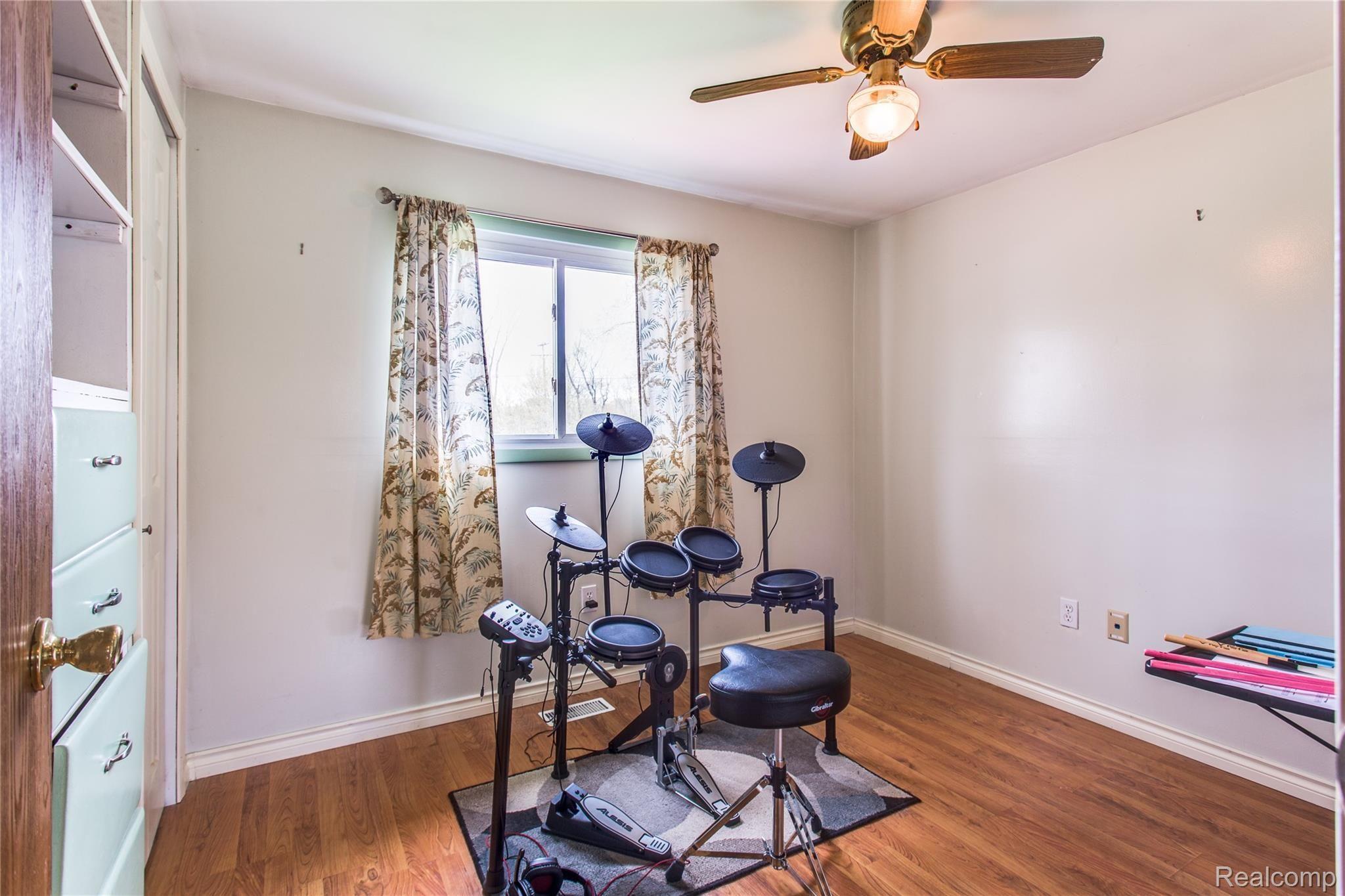 7384 Dian Road Lexington, MI 48450 - Photo 17 of 24 Bedroom 1.jpg
