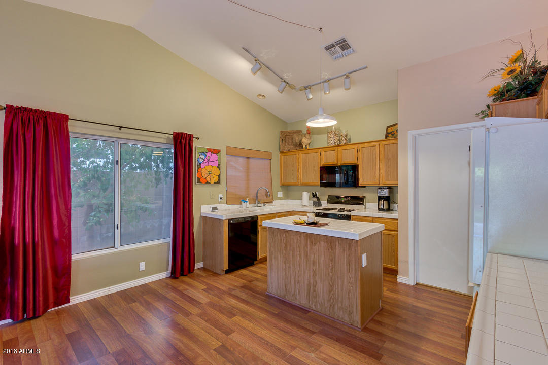 3355 East Escuda Road Phoenix, AZ 85050 - Photo 11 of 50 11-Escuda