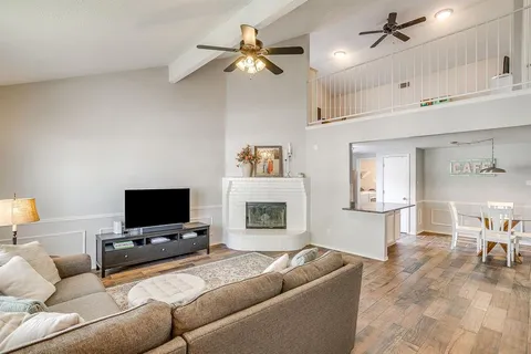 $339,900 | 7104 Summerset Drive, Benbrook, TX 76126
