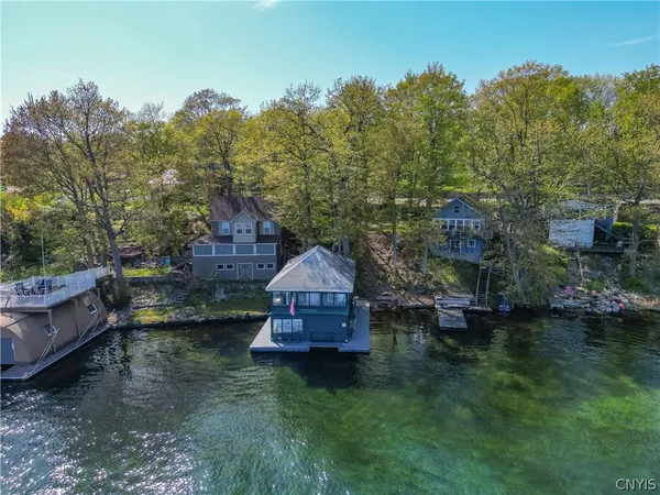 $569,000 | 43270 County Rte 100, Wellesley Island, NY 13640
