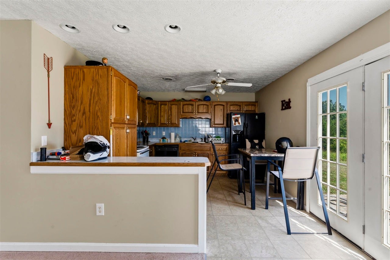 1725 Mt Sherman-Ward Road Magnolia, KY 42757 - Photo 5 of 24 Gallery Image 5