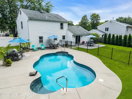 $575,000 | 1466 Arapaho Court, Toms River, NJ 08755