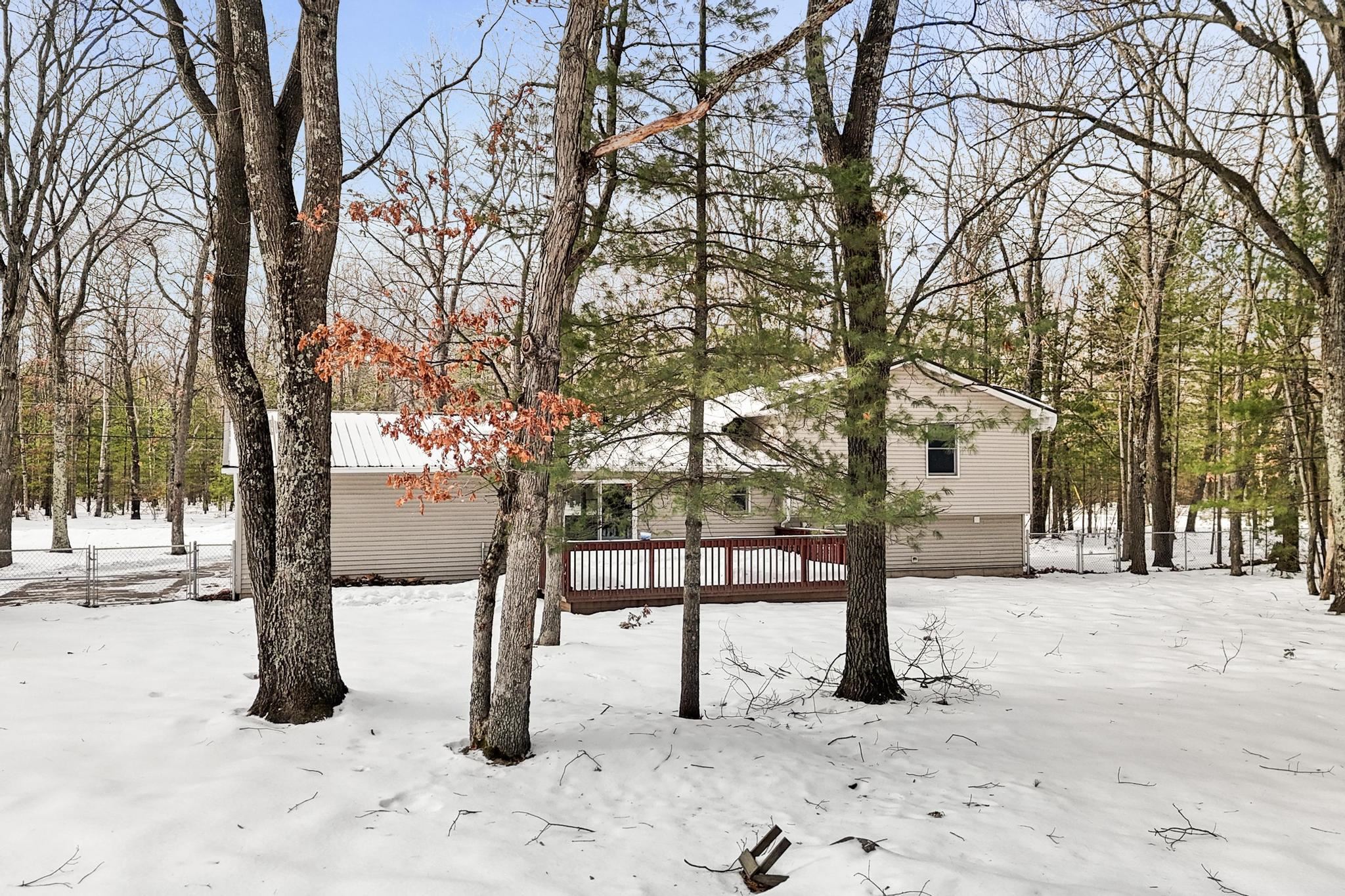 5651 Penn Lock Colony Road Interlochen, MI 49643 - Photo 26 of 30 1941340-3f242733-102e-4550-8946-2dc4b59f26a4.JPG