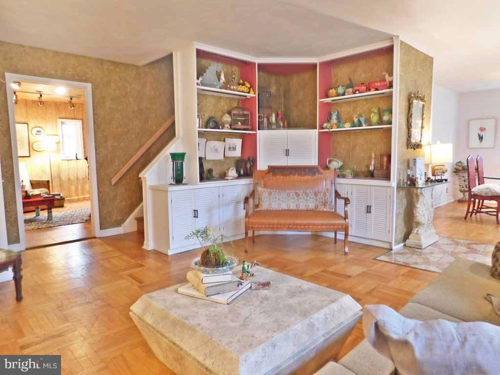171 Belair Road Warminster, PA 18974 - Photo 3 of 36