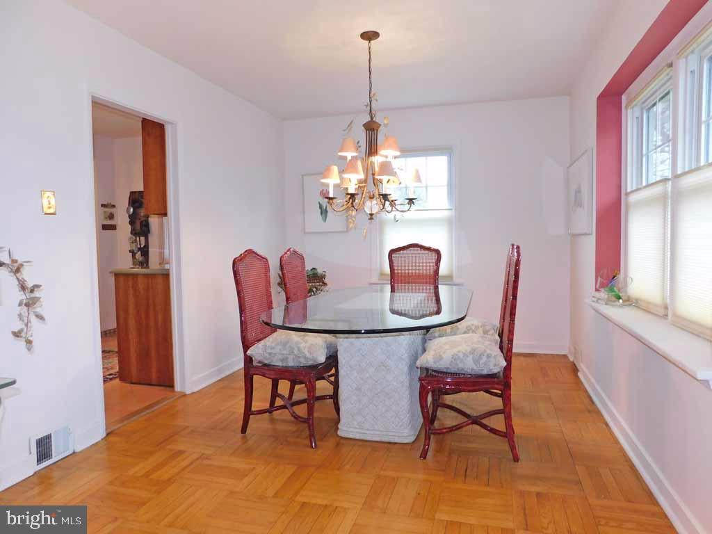 171 Belair Road Warminster, PA 18974 - Photo 5 of 36