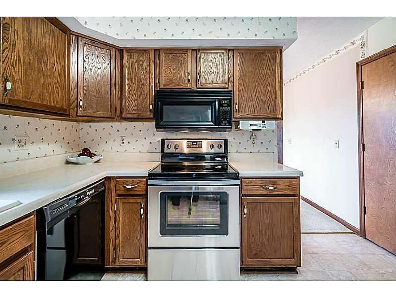 1637 Fox Ridge Drive Springfield, OH 45503 - Photo 12 of 25