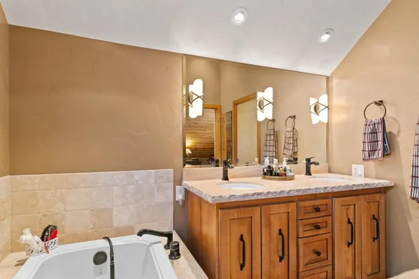 $1,450,000 | 21900 Parrott Ranch Road, Carmel Valley, CA 93924