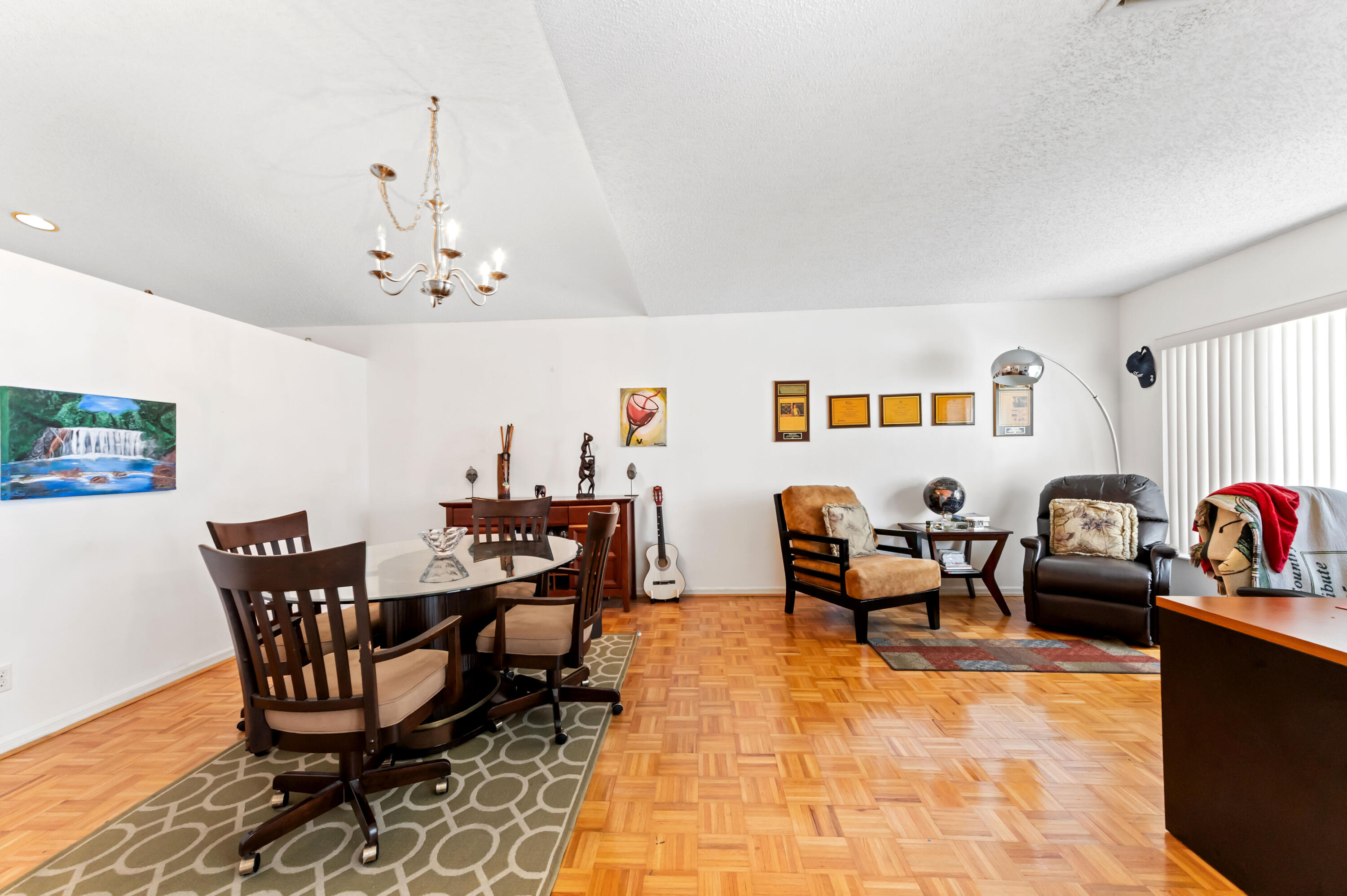 7409 Michigan Isle Road Lake Worth, FL 33467 - Photo 9 of 43 a living room with furniture