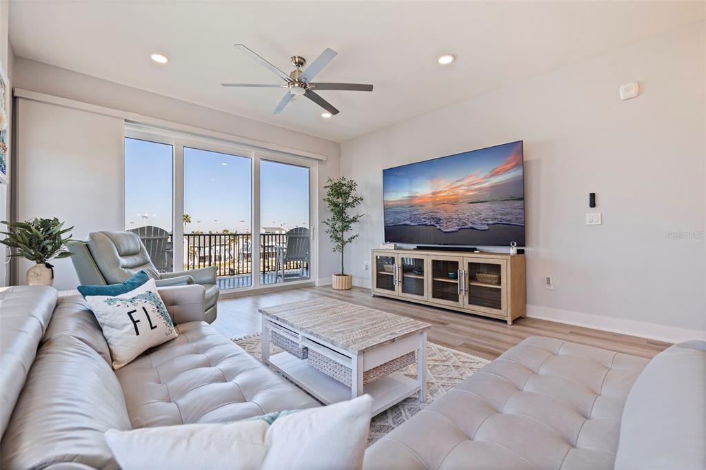 400 150th Avenue, Unit 307 Madeira Beach, FL 33708 - Photo 7 of 60