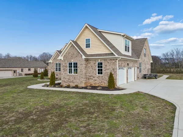 $835,000 | 4029 Pleasant Gate Lane, Columbia, TN 38401