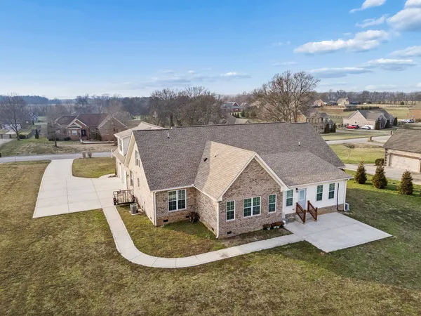 $835,000 | 4029 Pleasant Gate Lane, Columbia, TN 38401