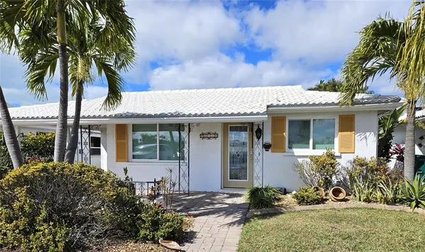 $399,000 | 805 Spanish Drive North, Longboat Key, FL 34228