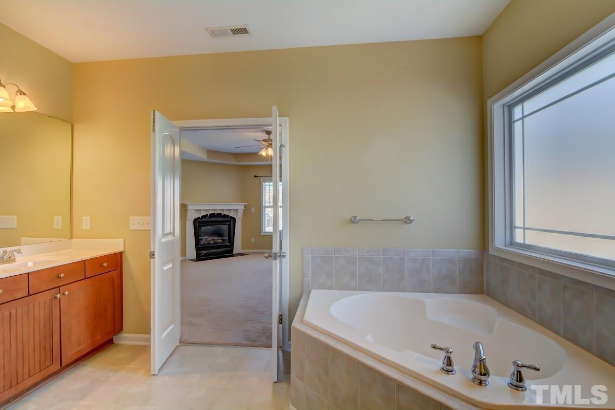 3807 Amandcroft Way Raleigh, NC 27616 - Photo 14 of 25 Gallery Image 14