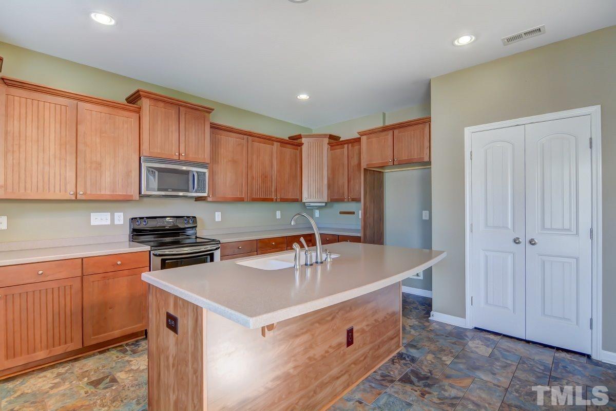 3807 Amandcroft Way Raleigh, NC 27616 - Photo 9 of 25 Gallery Image 9