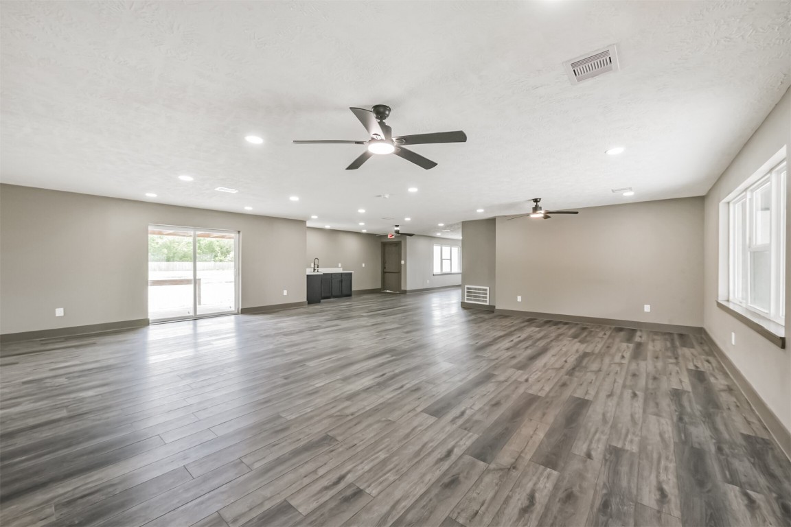 9030 Almeda Genoa Road Houston, TX 77075 - Photo 4 of 16