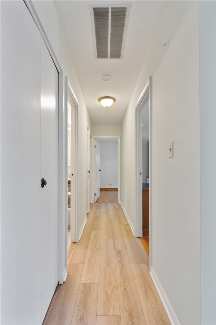 1122 Stark Place Des Plaines, IL 60016 - Photo 15 of 23