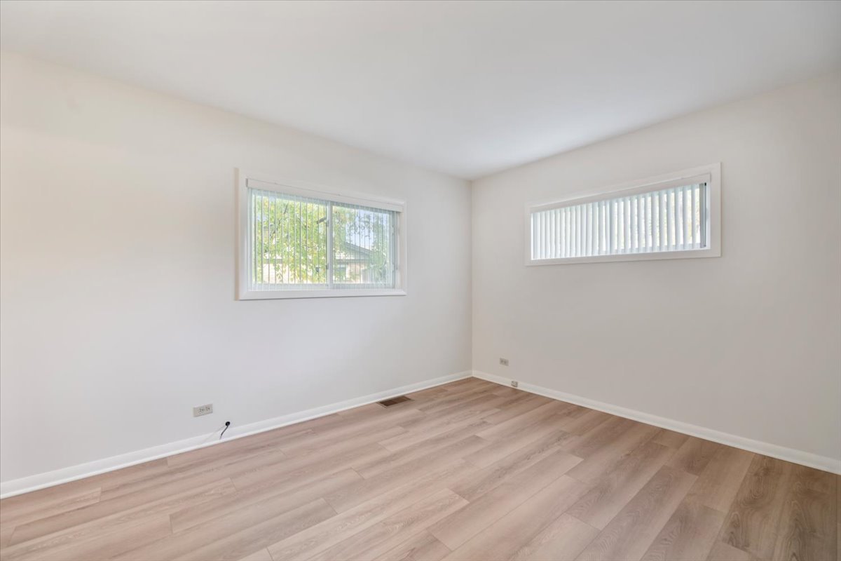 1122 Stark Place Des Plaines, IL 60016 - Photo 16 of 23