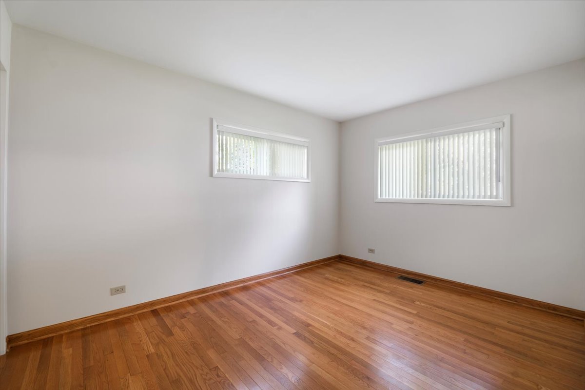 1122 Stark Place Des Plaines, IL 60016 - Photo 18 of 23