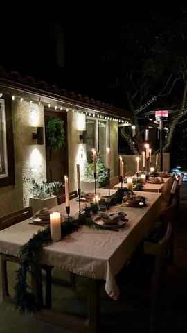 a room with lots of table and chairs