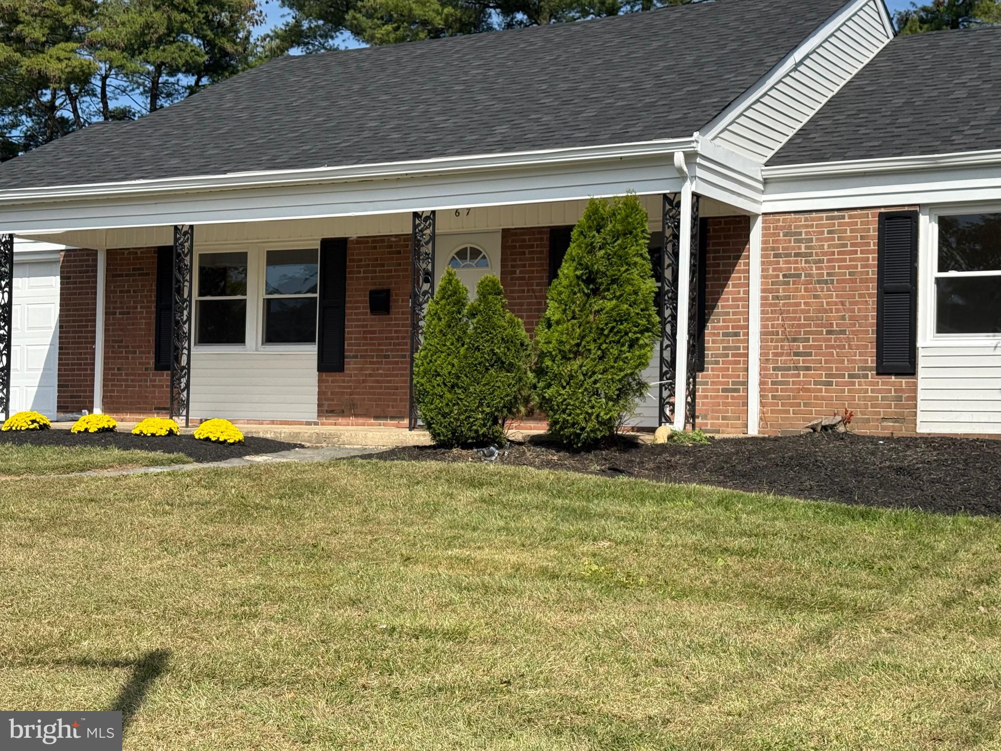 67 Triangle Lane Willingboro, NJ 08046 - Photo 5 of 33 Front of House