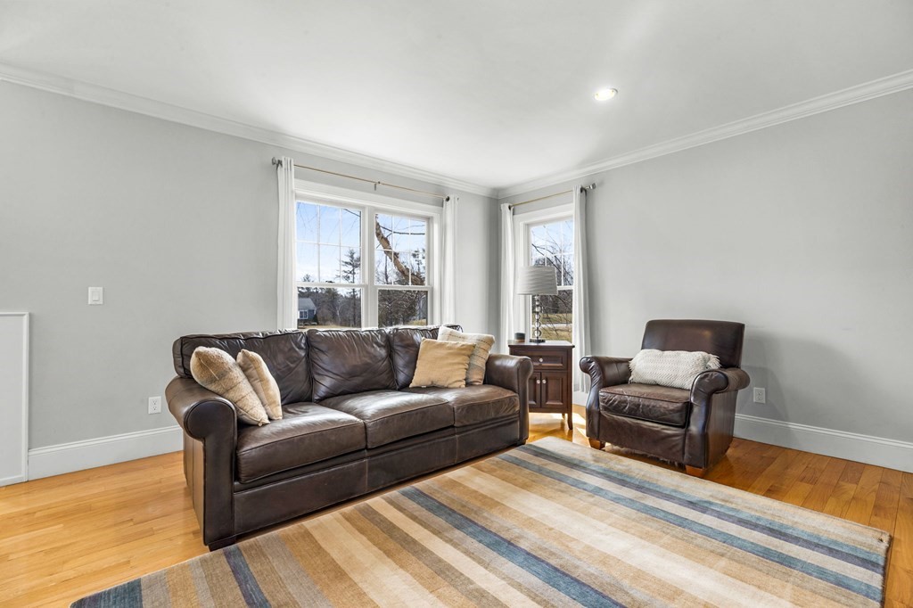 531 Holly Road Marshfield, MA 02050 - Photo 15 of 41