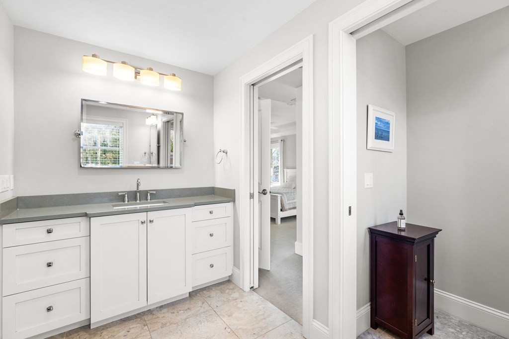 531 Holly Road Marshfield, MA 02050 - Photo 24 of 41