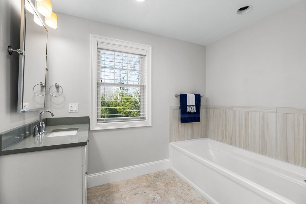 531 Holly Road Marshfield, MA 02050 - Photo 27 of 41