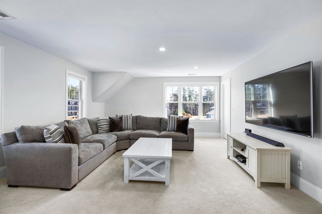 531 Holly Road Marshfield, MA 02050 - Photo 29 of 41