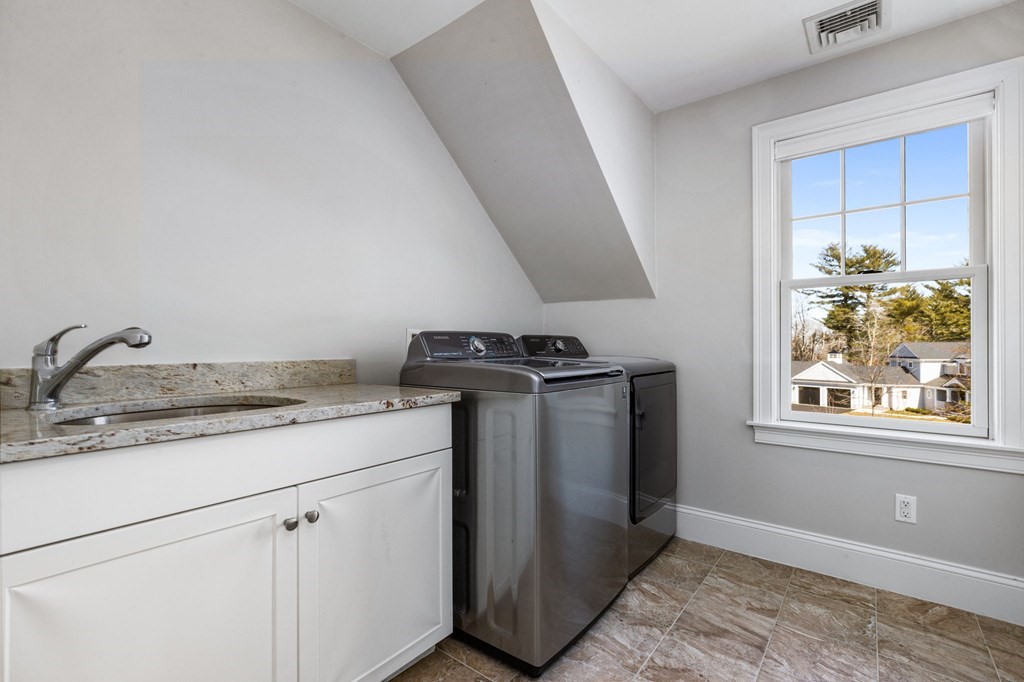 531 Holly Road Marshfield, MA 02050 - Photo 30 of 41