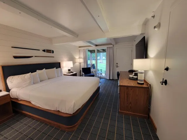 $45,000 | 2400 East Geneva, Unit 1001, Williams Bay, WI 53115