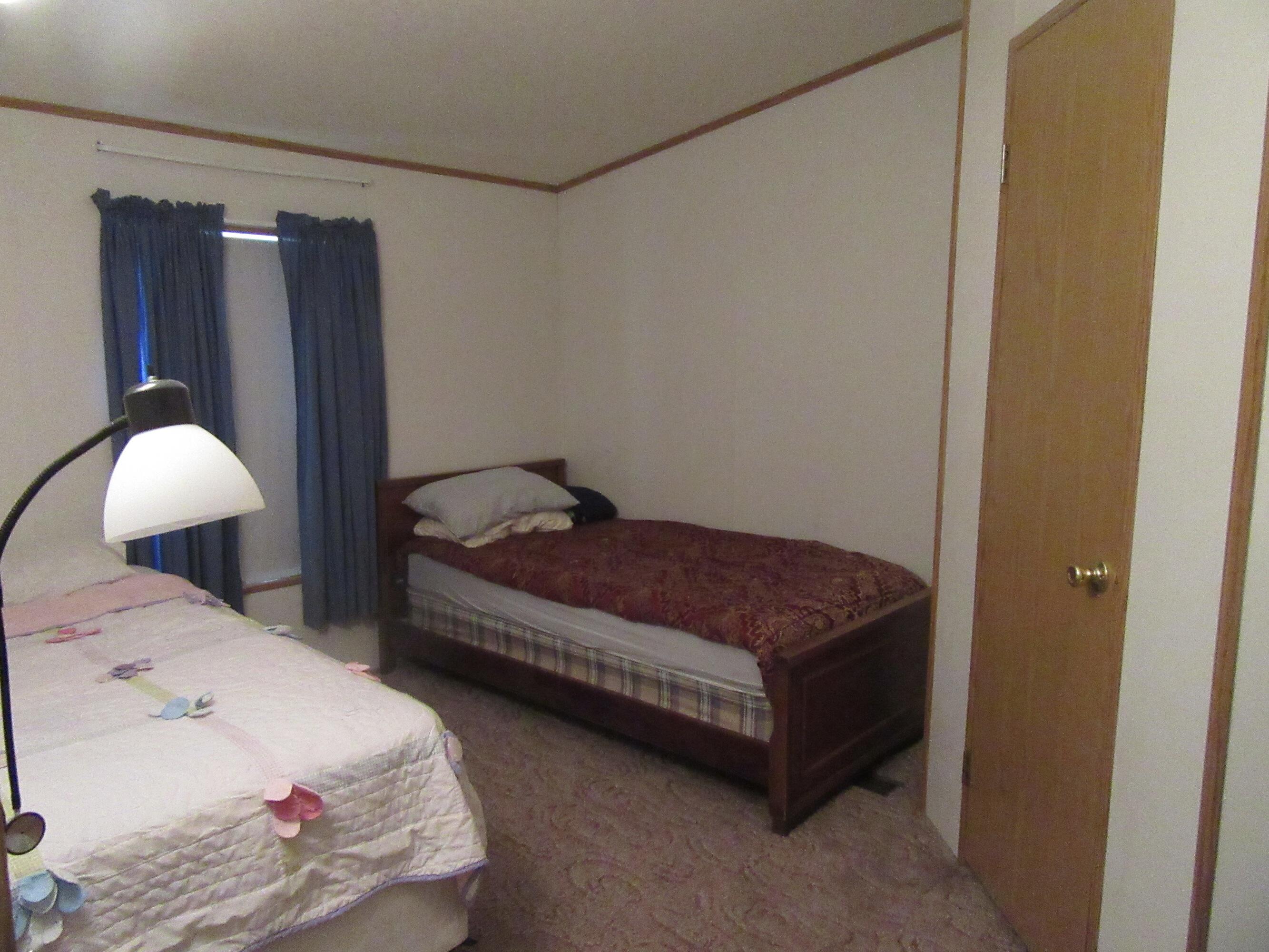 37187 Rollingwood Road Chiloquin, OR 97624 - Photo 21 of 33 bedroom 3 1
