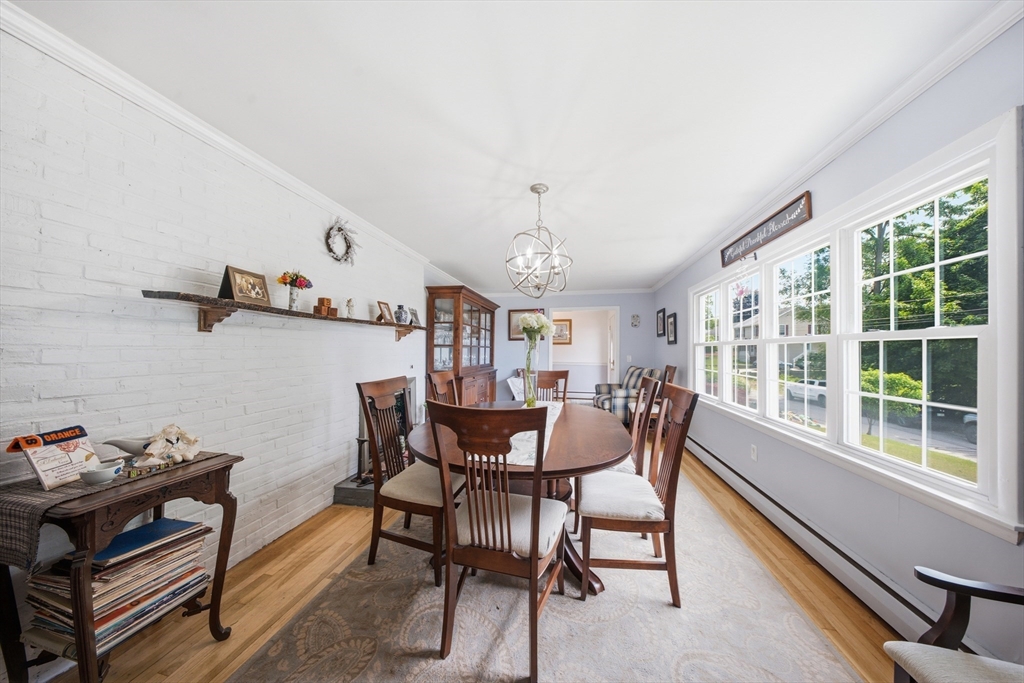 494 Laurel Street Manchester, NH 03103 - Photo 8 of 41